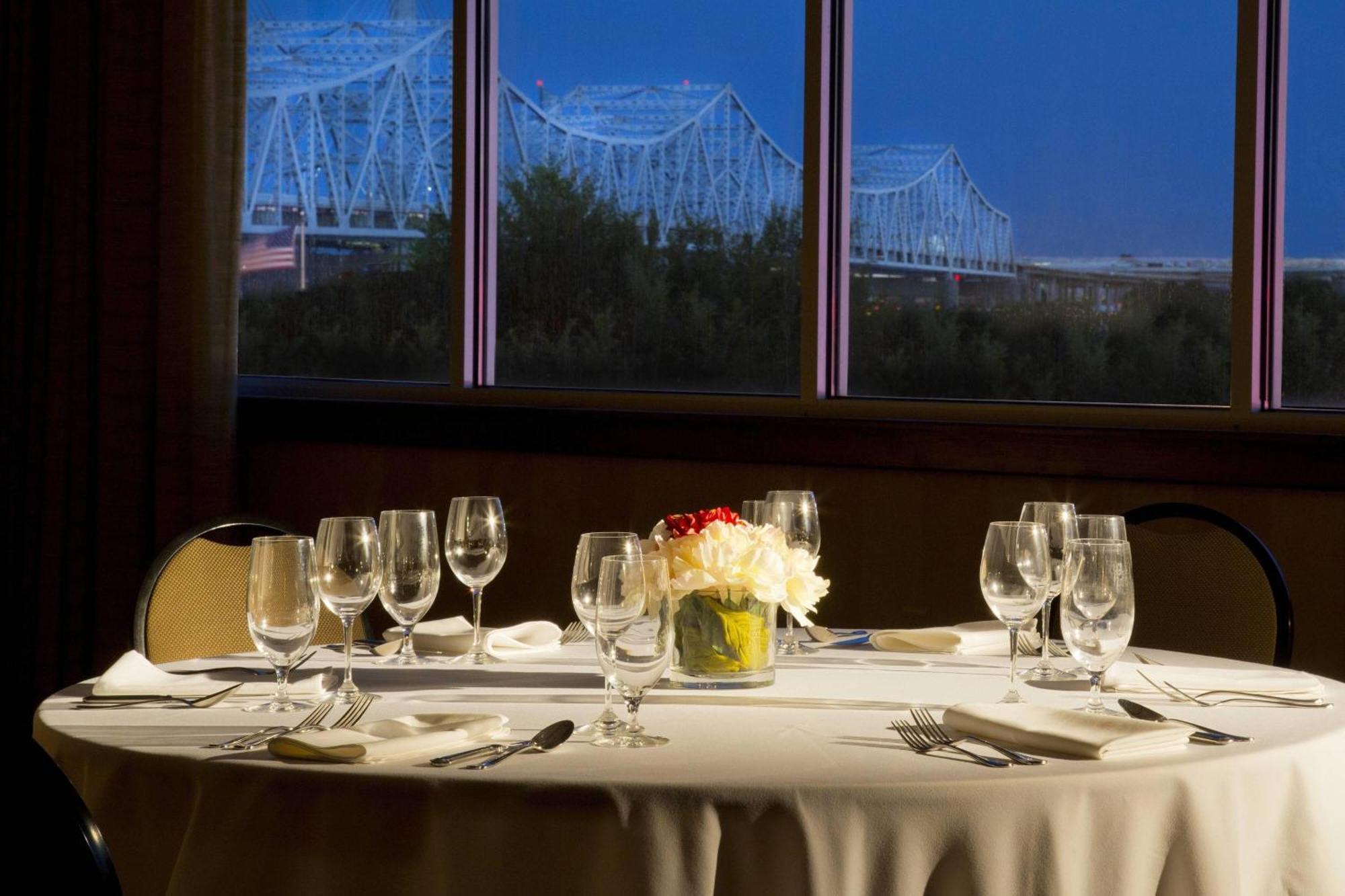 Sheraton Louisville Riverside Hotel Jeffersonville Esterno foto