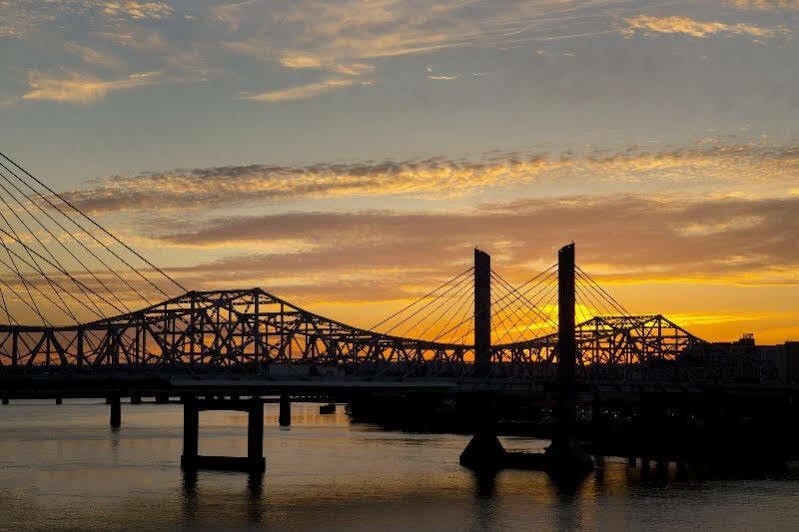 Sheraton Louisville Riverside Hotel Jeffersonville Esterno foto